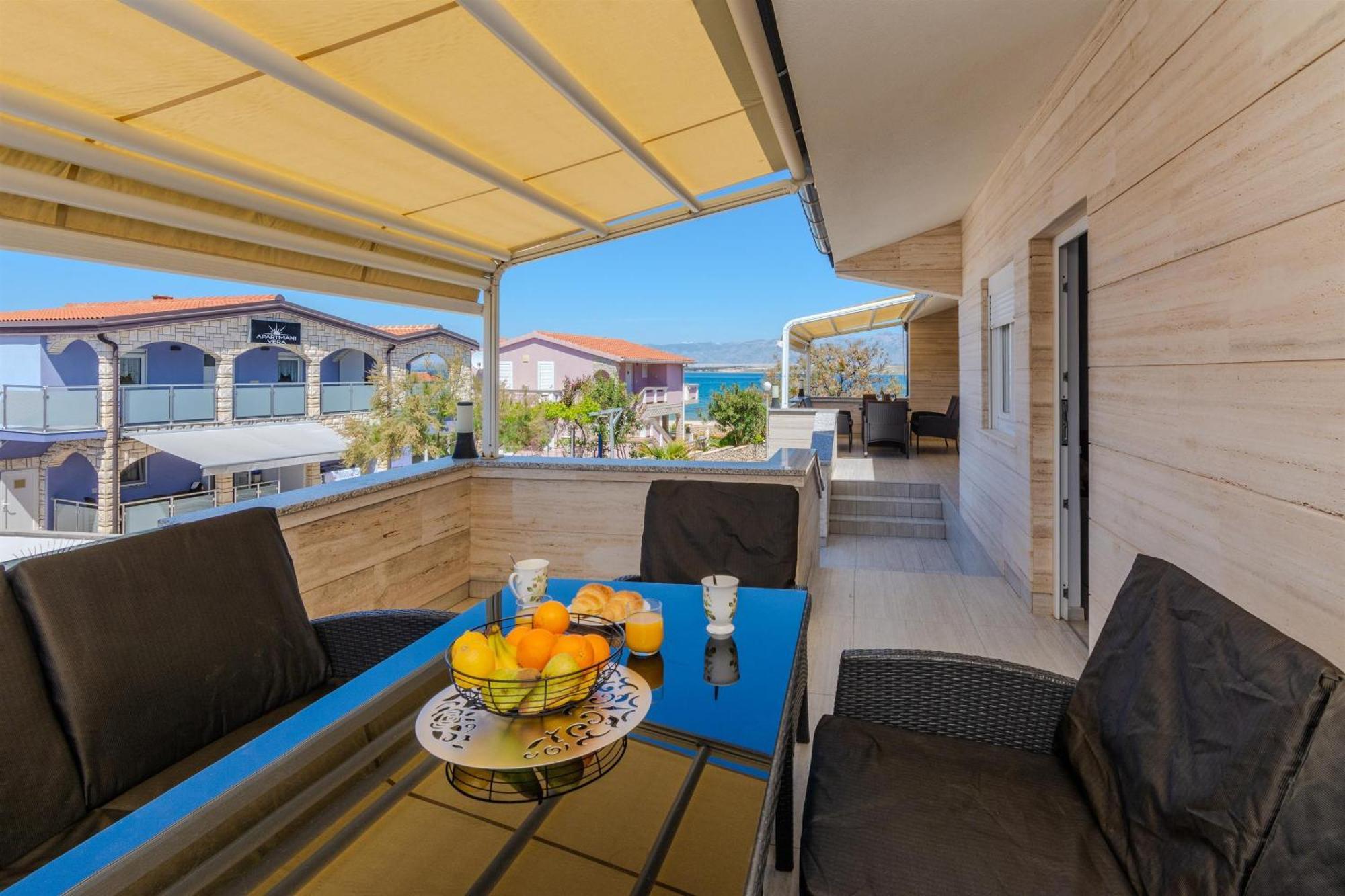Apartments Lucica Vir Exterior photo
