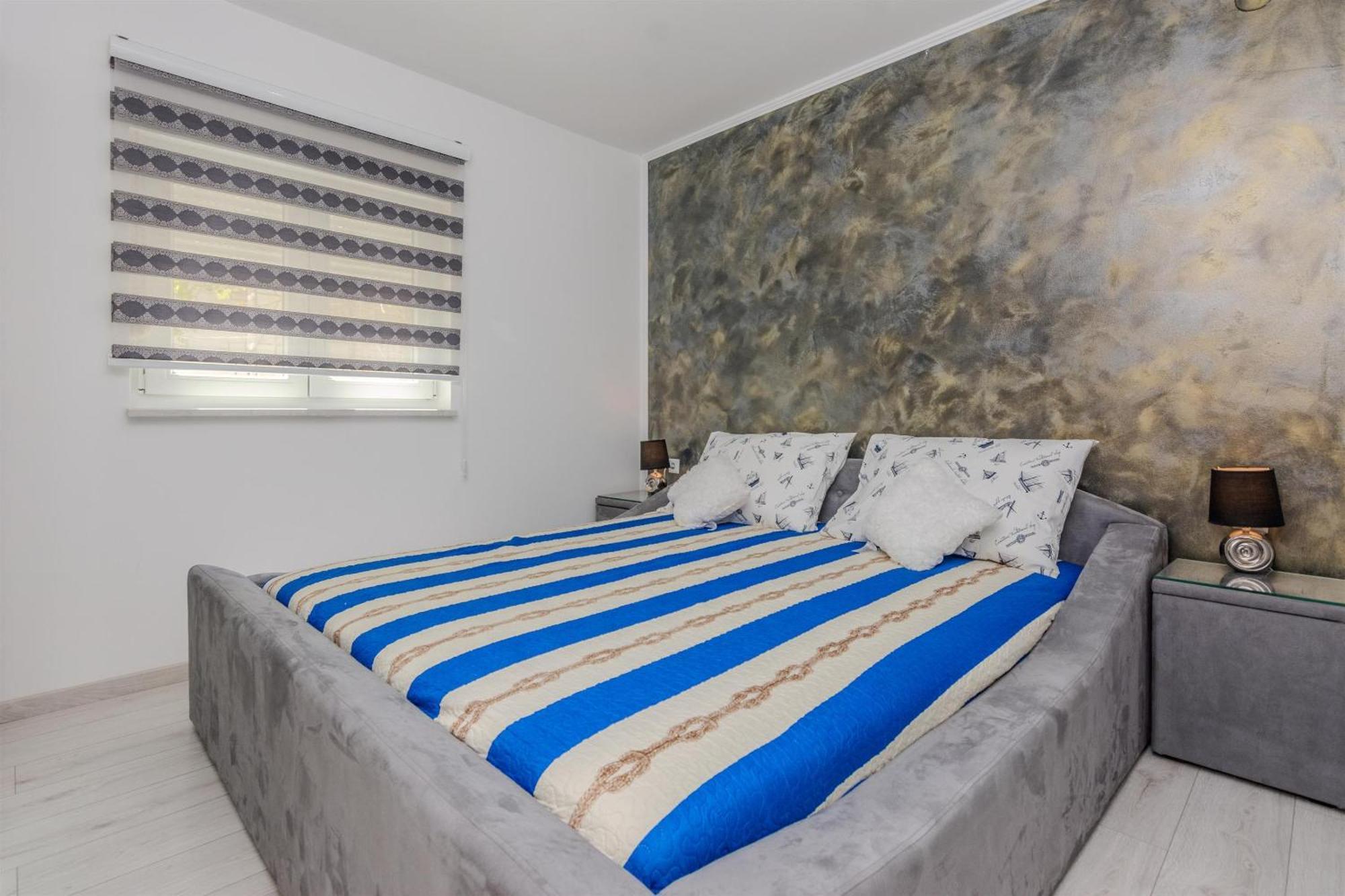 Apartments Lucica Vir Exterior photo